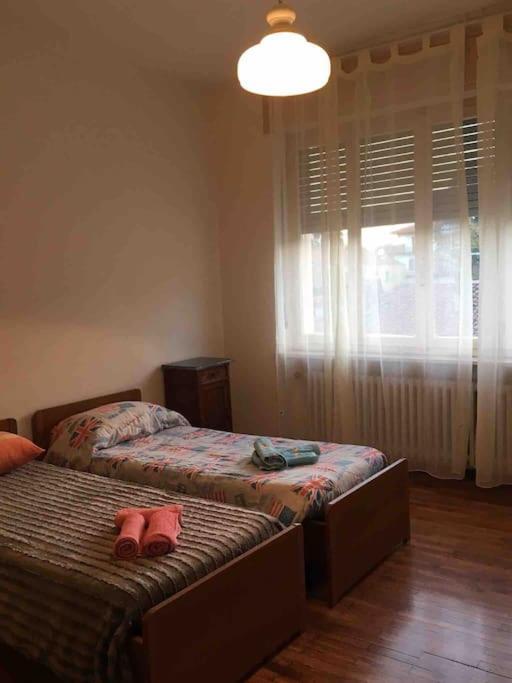 La Casa Di Aurora Apartment Ивреа Екстериор снимка