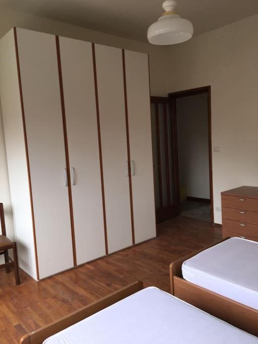 La Casa Di Aurora Apartment Ивреа Екстериор снимка